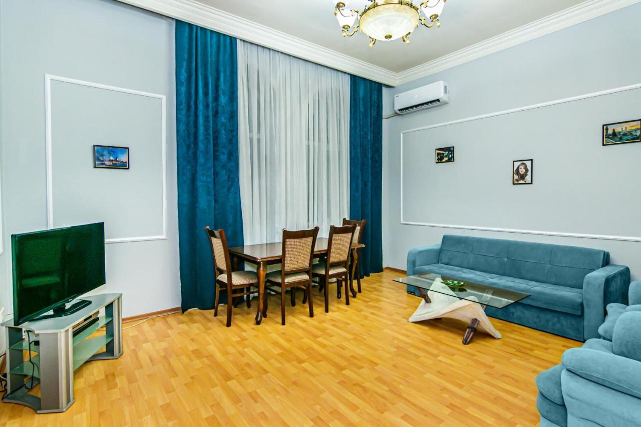 Rolls Royce Apartment Baky Esterno foto